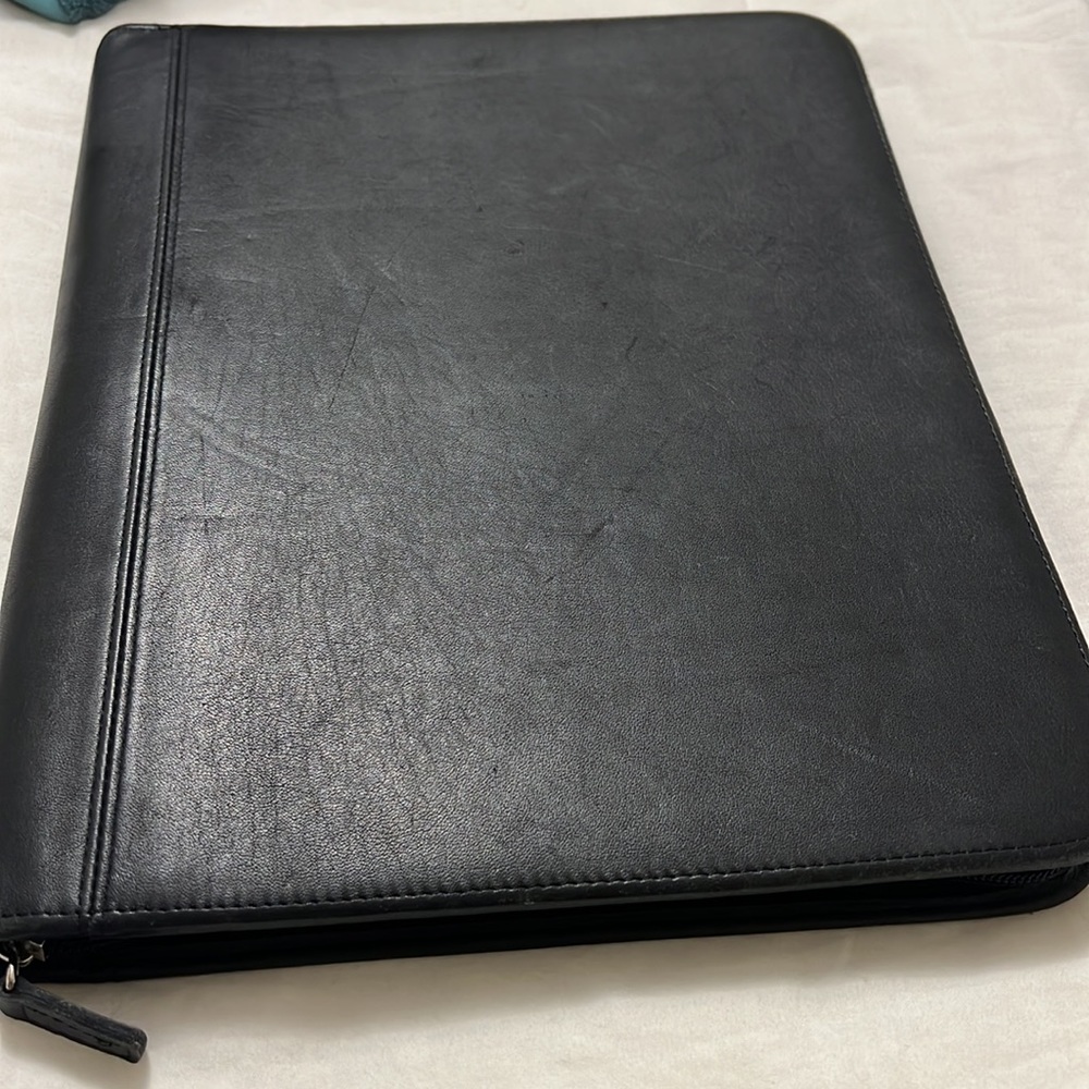 COACH BLACK LEATHER ORGANIZER FOLIO CASE